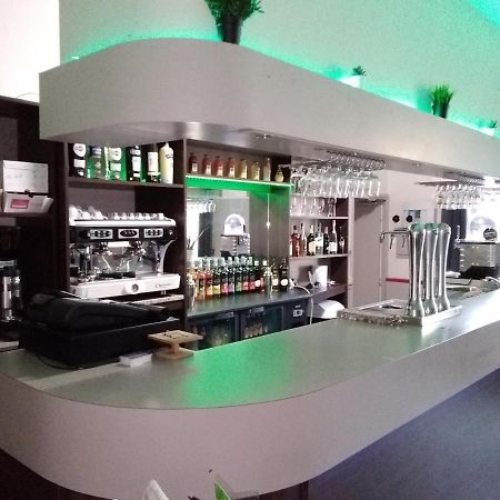 L'Entracte Hotel Saint-Paul-du-Bois Ngoại thất bức ảnh